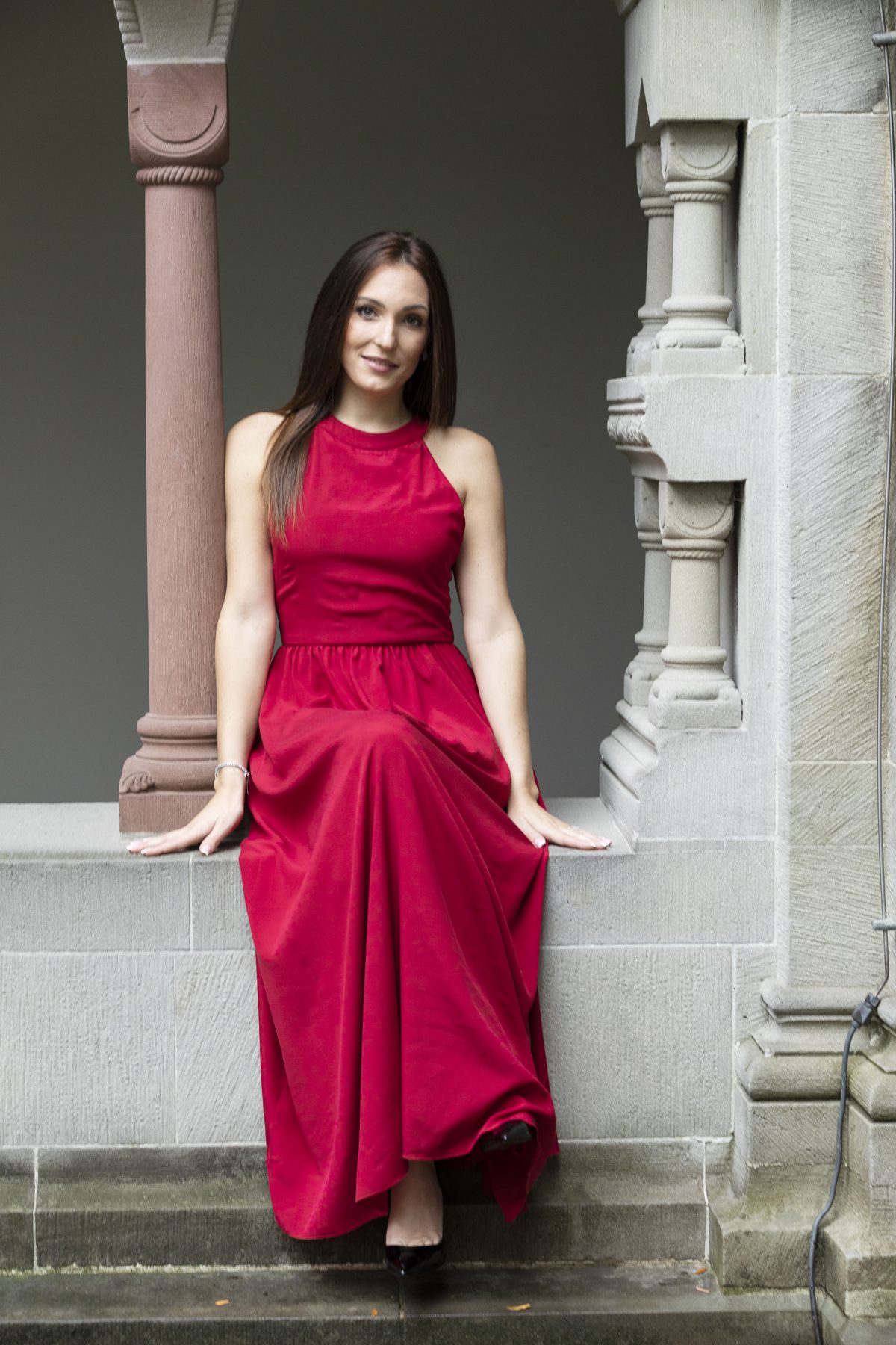 Langes Abendkleid in Beere nach Mass, Zürich